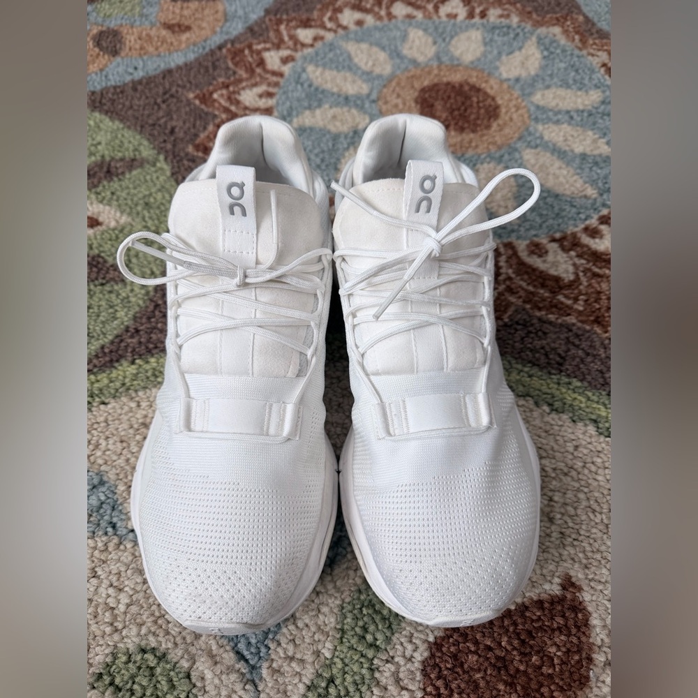 On Cloudnova 2 - image 1